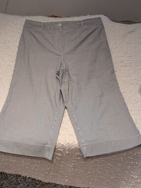 566 - Talbots Woman Plus Size 18 Capris NWOT Gray Pinstripe Wide Leg Crop Pants